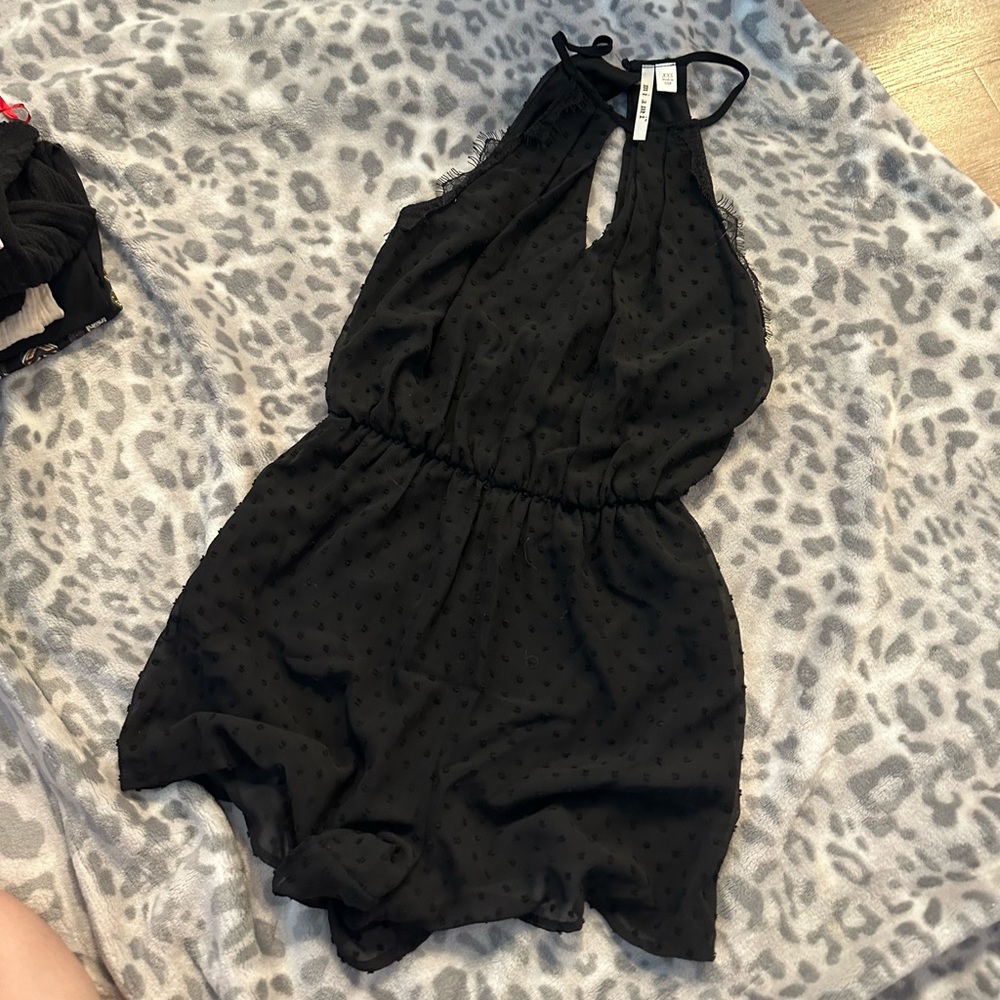 ❤️3 for $12❤️ romper